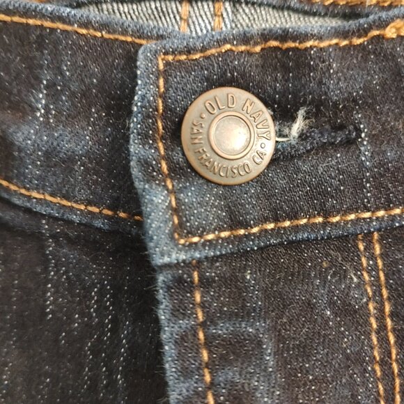 Curvy Jeans 3 - Picture 3 of 9